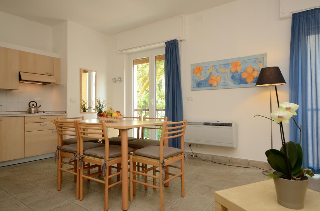 Residence Il Gabbiano Varigotti Habitación foto